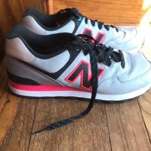 Women’s new balance sneaker 574